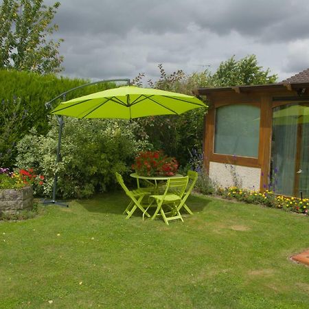 Les Rendzines Bed & Breakfast Nuisement-sur-Coole Luaran gambar