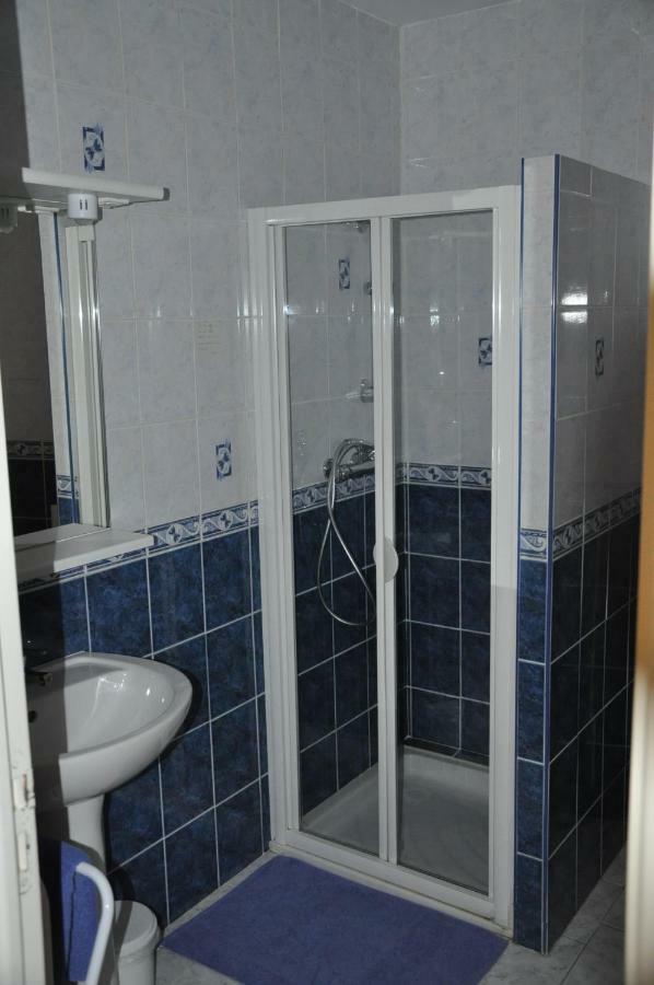 Les Rendzines Bed & Breakfast Nuisement-sur-Coole Luaran gambar
